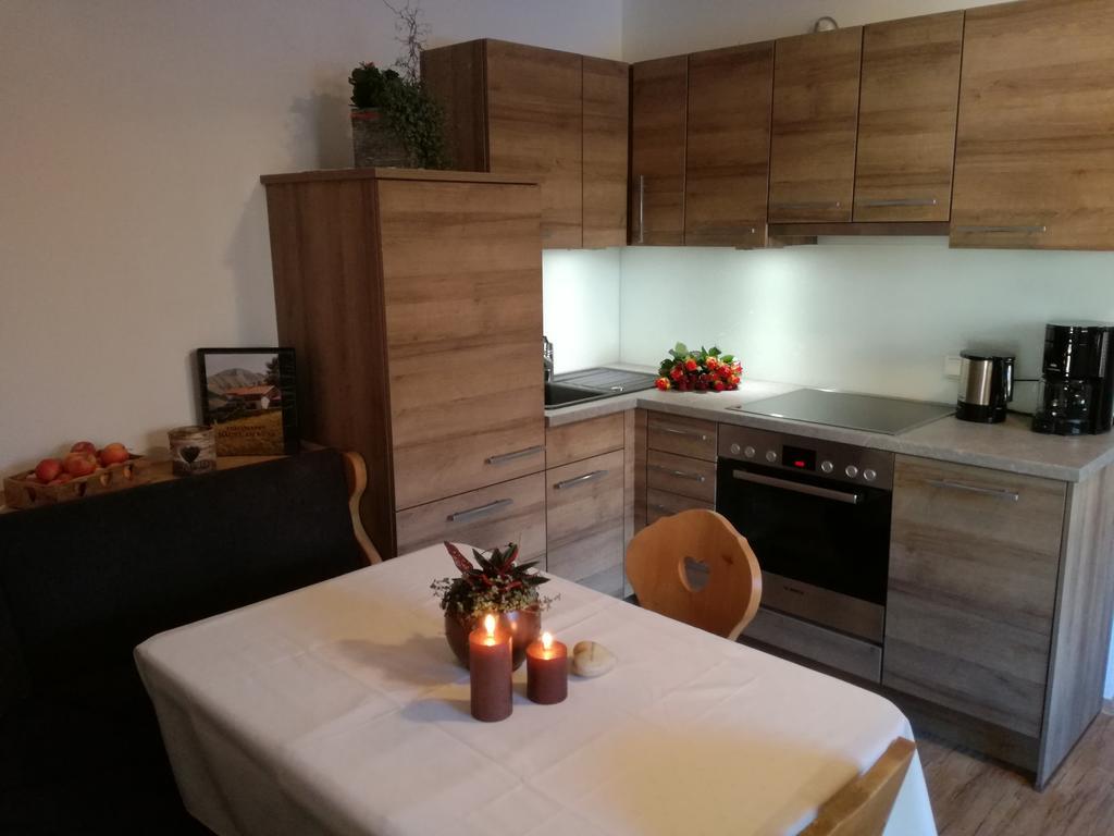 Haeus'L Am Ruan Aparthotel Berwang Exteriör bild