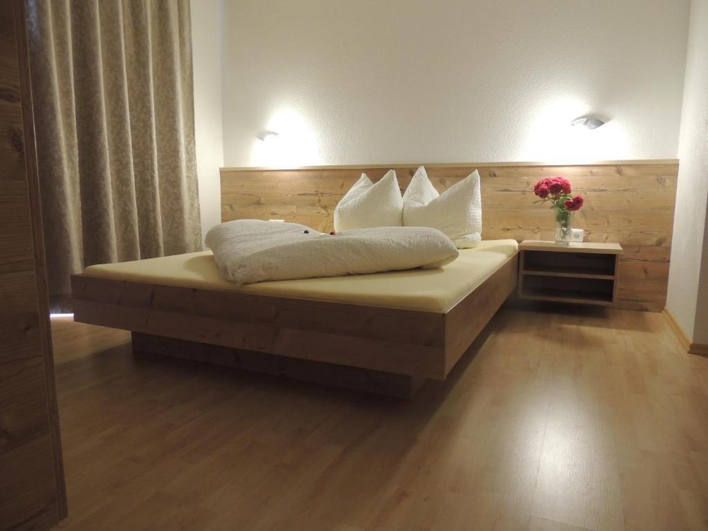Haeus'L Am Ruan Aparthotel Berwang Rum bild